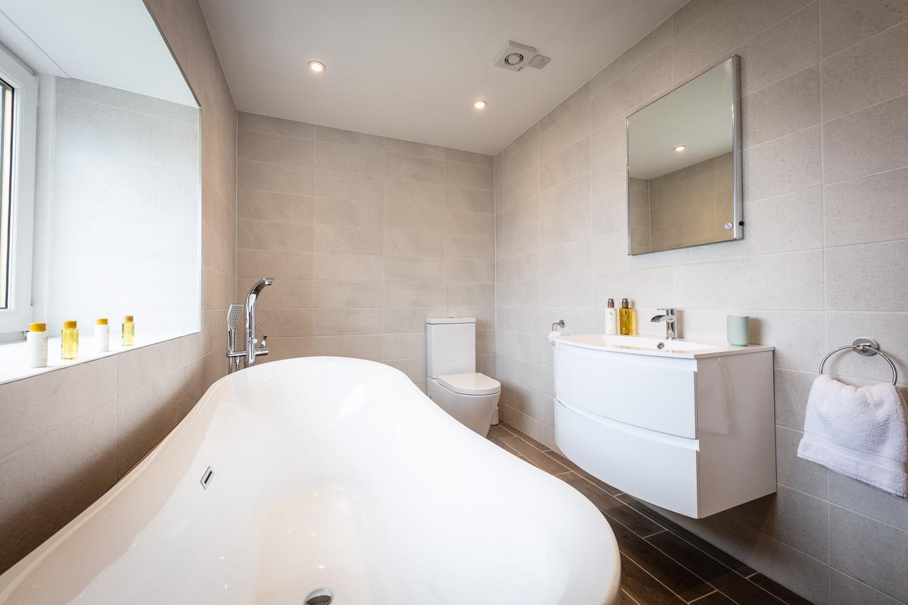 Lochside Villa Staffin Ngoại thất bức ảnh