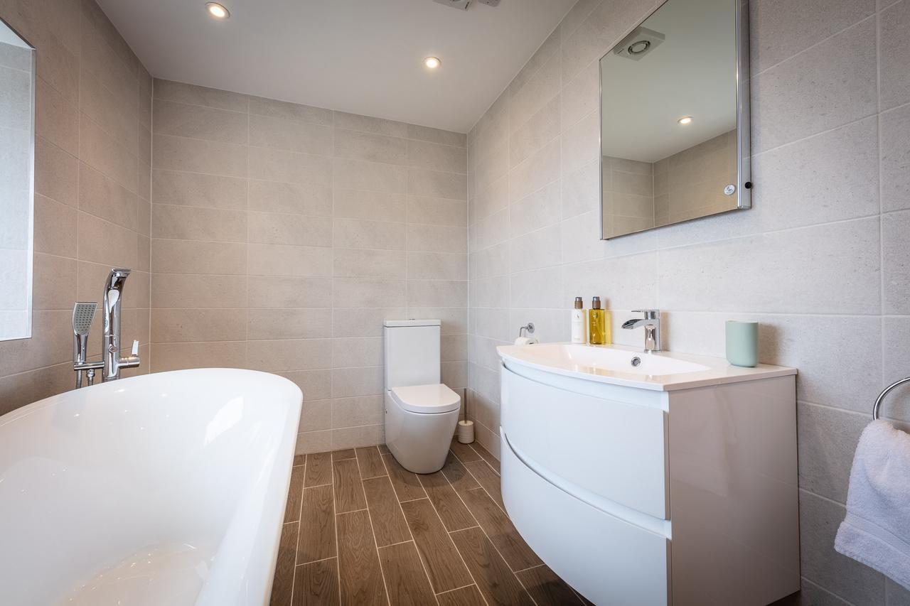Lochside Villa Staffin Ngoại thất bức ảnh